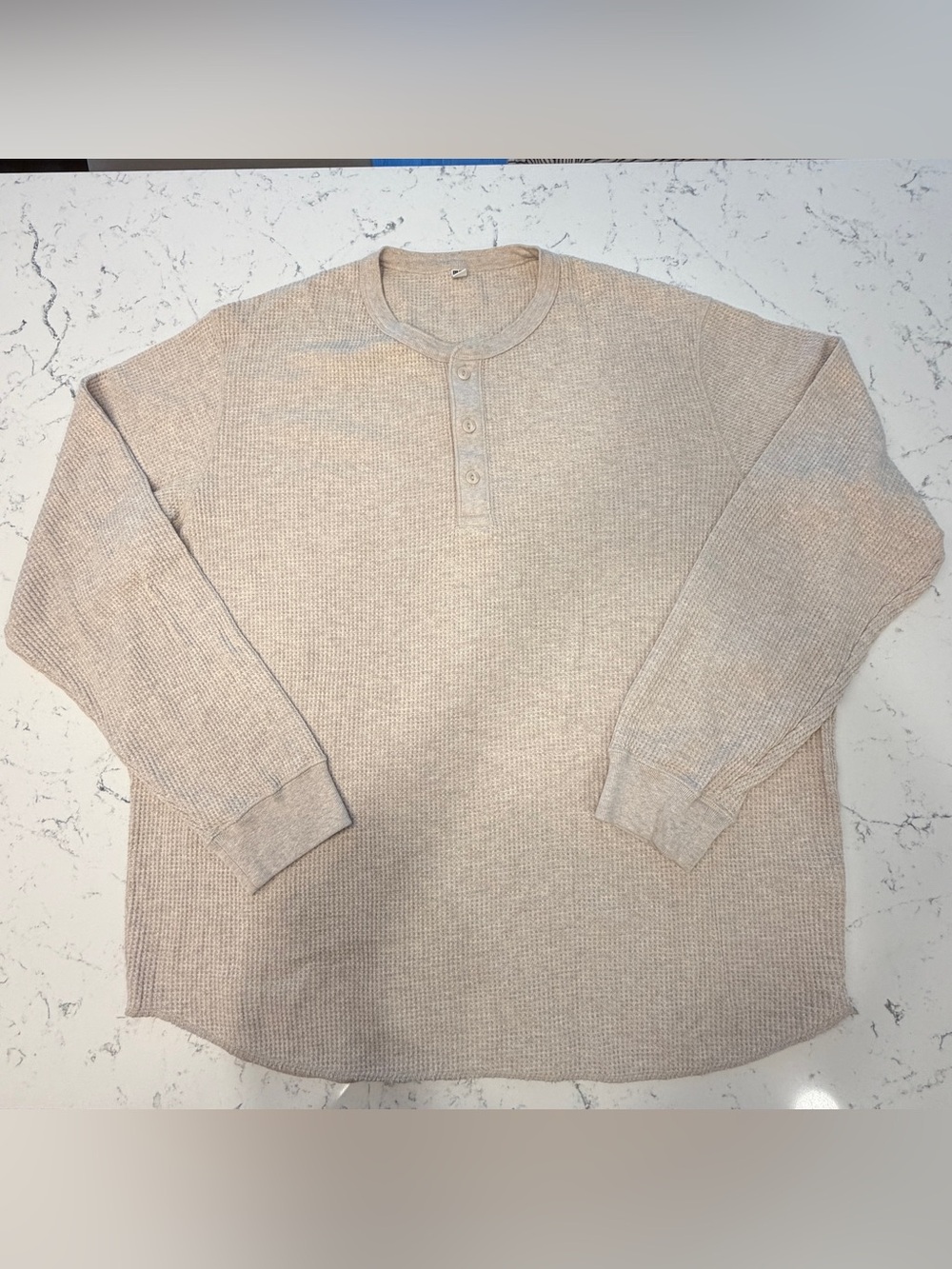 Uniqlo XXL Men's Beige Henley Thermal Long Sleeve Shirt